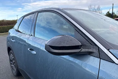 DE25WSX PEUGEOT 3008 1.2 HYBRID GT e-DSC6 Euro 6 (s/s) 5dr Thumbnail #30