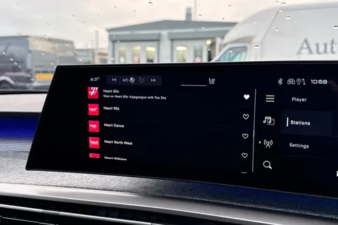 DE25WSX PEUGEOT 3008 1.2 HYBRID GT e-DSC6 Euro 6 (s/s) 5dr Thumbnail #41