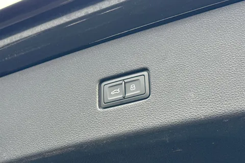 PK24ULU Audi SQ8 Black Edition TFSI  507 PS tiptronic Thumbnail #36