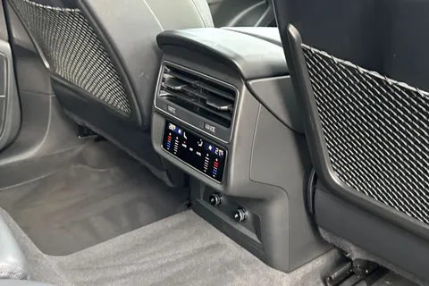 PK24ULU Audi SQ8 Black Edition TFSI  507 PS tiptronic Thumbnail #38