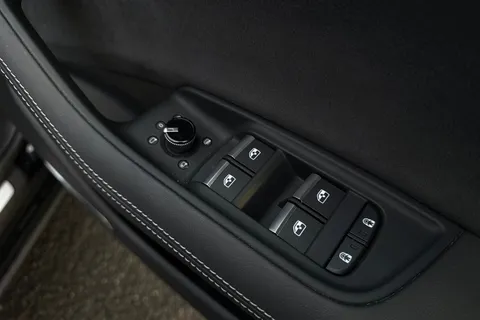 PK24ULU Audi SQ8 Black Edition TFSI  507 PS tiptronic Thumbnail #47