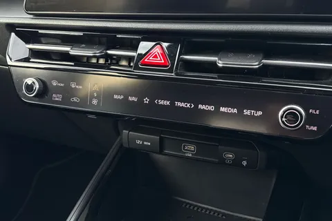 PK23XBR Kia Niro 1.6h GDi 3 DCT Euro 6 (s/s) 5dr Thumbnail #35