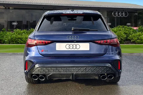 Audi S3 2.0 TFSI Black Edition Sportback S Tronic quattro Euro 6 (s/s) 5dr Thumbnail #5