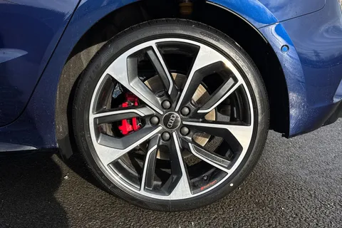 Audi S3 2.0 TFSI Black Edition Sportback S Tronic quattro Euro 6 (s/s) 5dr Thumbnail #10