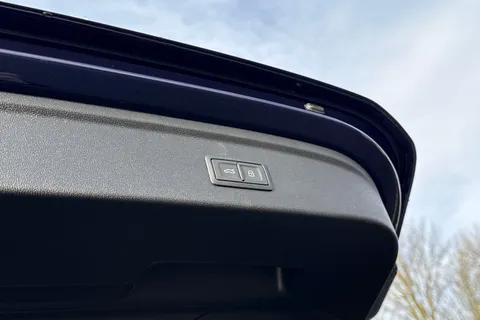 Audi S3 2.0 TFSI Black Edition Sportback S Tronic quattro Euro 6 (s/s) 5dr Thumbnail #27