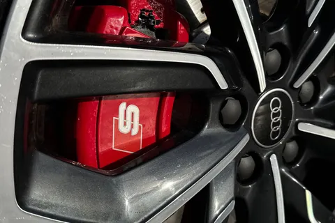 Audi S3 2.0 TFSI Black Edition Sportback S Tronic quattro Euro 6 (s/s) 5dr Thumbnail #28
