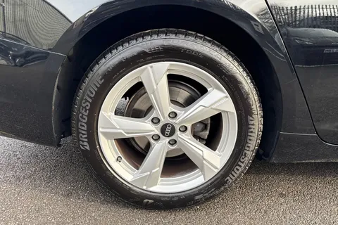 AV72UDB Audi A6 Saloon 2.0 TFSI 40 Sport S Tronic Euro 6 (s/s) 4dr Thumbnail #7