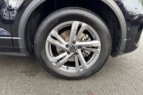 YS24FRZ Volkswagen T-Roc 2.0 TSI 4MOTION R-Line 5dr DSG | Heated Seats | Rear Camera Thumbnail #9