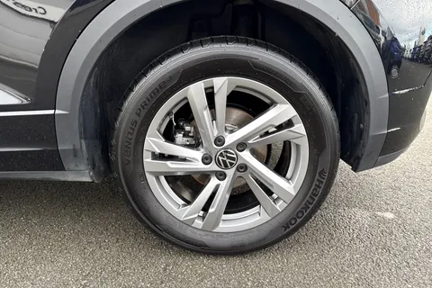 YS24FRZ Volkswagen T-Roc 2.0 TSI 4MOTION R-Line 5dr DSG | Heated Seats | Rear Camera Thumbnail #11