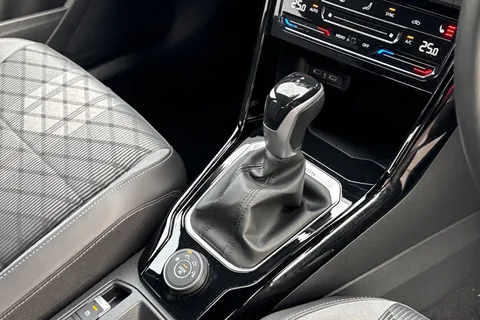 YS24FRZ Volkswagen T-Roc 2.0 TSI 4MOTION R-Line 5dr DSG | Heated Seats | Rear Camera Thumbnail #22