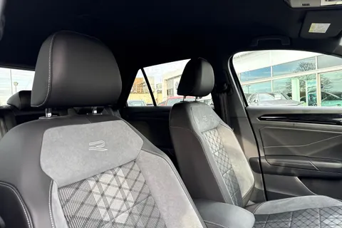 YS24FRZ Volkswagen T-Roc 2.0 TSI 4MOTION R-Line 5dr DSG | Heated Seats | Rear Camera Thumbnail #23