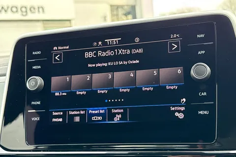 YS24FRZ Volkswagen T-Roc 2.0 TSI 4MOTION R-Line 5dr DSG | Heated Seats | Rear Camera Thumbnail #28