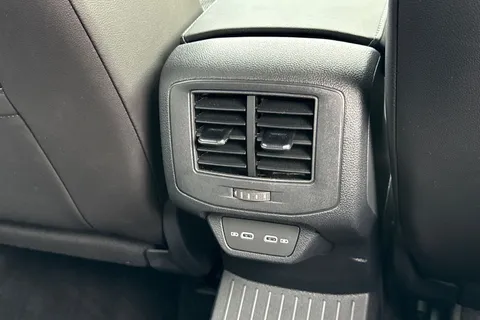 YS24FRZ Volkswagen T-Roc 2.0 TSI 4MOTION R-Line 5dr DSG | Heated Seats | Rear Camera Thumbnail #42