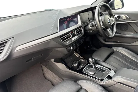 VK70ZTO BMW 1 Series 118d M Sport 5dr Step Auto Thumbnail #15