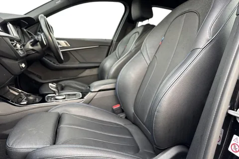 VK70ZTO BMW 1 Series 118d M Sport 5dr Step Auto Thumbnail #16