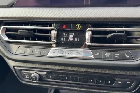 VK70ZTO BMW 1 Series 118d M Sport 5dr Step Auto Thumbnail #22