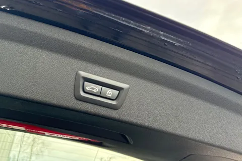 VK70ZTO BMW 1 Series 118d M Sport 5dr Step Auto Thumbnail #25