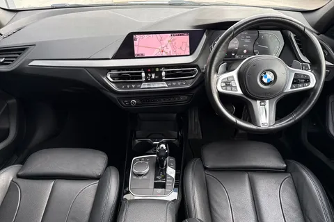 VK70ZTO BMW 1 Series 118d M Sport 5dr Step Auto Thumbnail #26