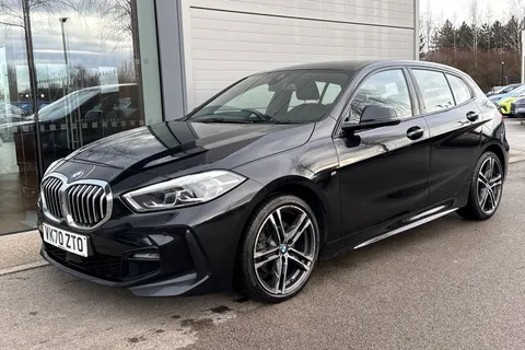 VK70ZTO BMW 1 Series 118d M Sport 5dr Step Auto Thumbnail #28