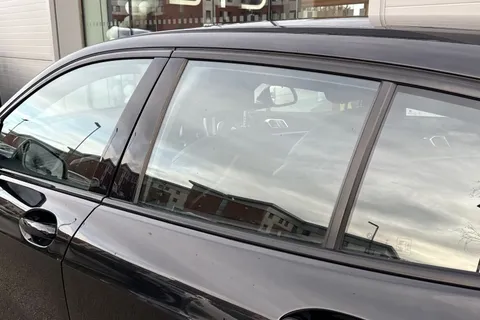 VK70ZTO BMW 1 Series 118d M Sport 5dr Step Auto Thumbnail #33