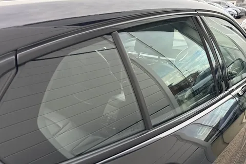 VK70ZTO BMW 1 Series 118d M Sport 5dr Step Auto Thumbnail #34