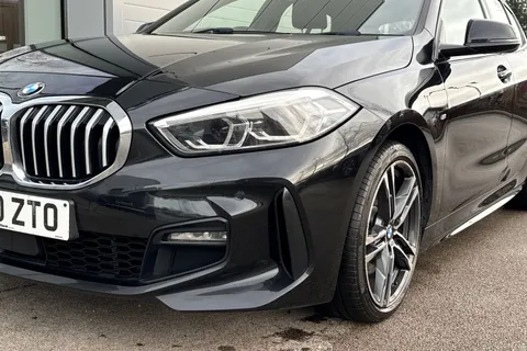 VK70ZTO BMW 1 Series 118d M Sport 5dr Step Auto Thumbnail #36