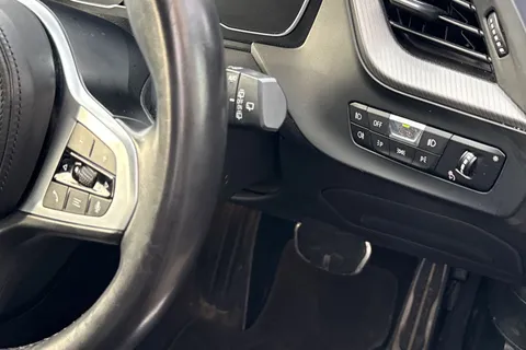 VK70ZTO BMW 1 Series 118d M Sport 5dr Step Auto Thumbnail #41