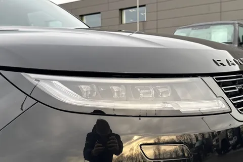 17 of 50 for Land Rover Range Rover Sport 3.0 D300 Dynamic SE 5dr