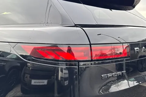 19 of 50 for Land Rover Range Rover Sport 3.0 D300 Dynamic SE 5dr