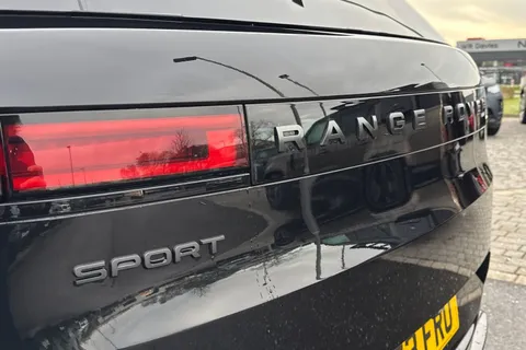 32 of 50 for Land Rover Range Rover Sport 3.0 D300 Dynamic SE 5dr