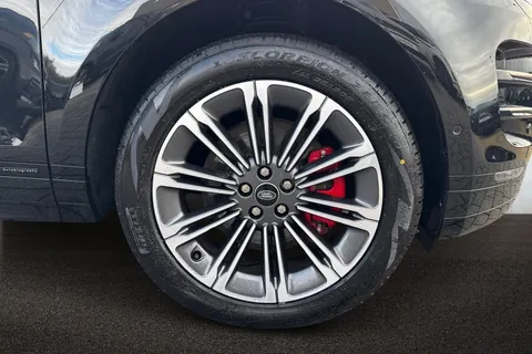 KP24OAJ Land Rover Range Rover Evoque 1.5 P300e Autobiography 5dr Thumbnail #9