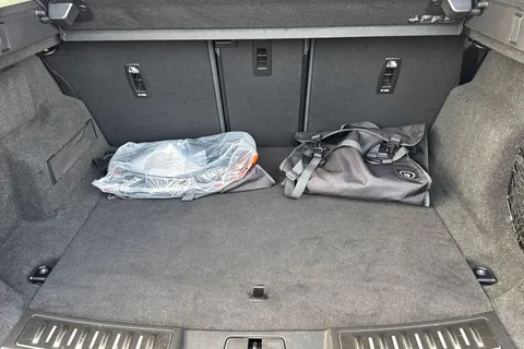 KP24OAJ Land Rover Range Rover Evoque 1.5 P300e Autobiography 5dr Thumbnail #11