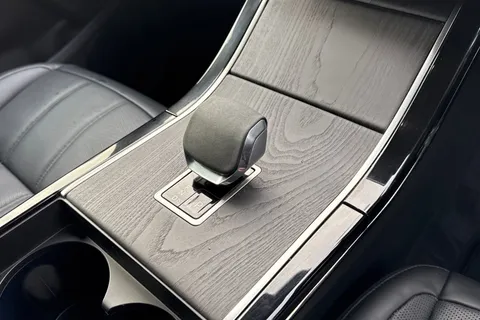 KP24OAJ Land Rover Range Rover Evoque 1.5 P300e Autobiography 5dr Thumbnail #14