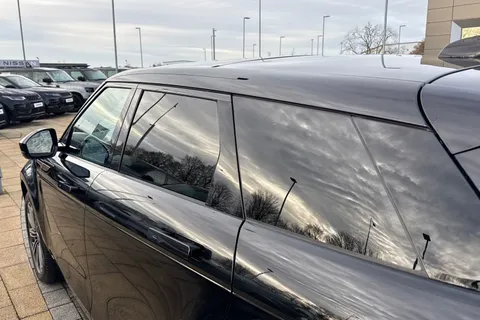 KP24OAJ Land Rover Range Rover Evoque 1.5 P300e Autobiography 5dr Thumbnail #34