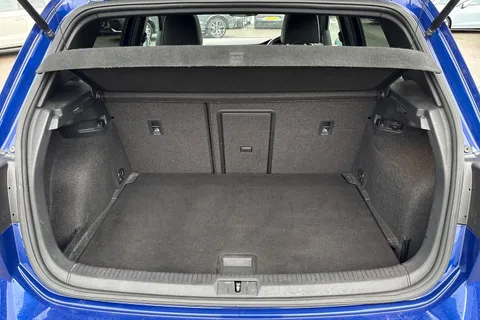 PK19TPZ Volkswagen Golf 2.0 TSI 300 R 5dr 4MOTION DSG Thumbnail #7