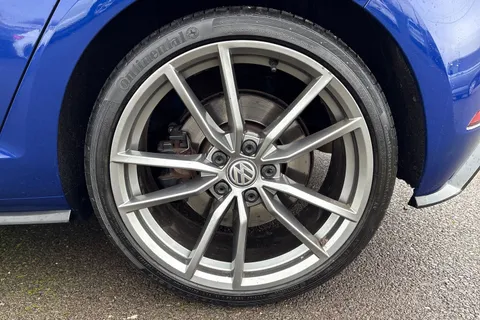 PK19TPZ Volkswagen Golf 2.0 TSI 300 R 5dr 4MOTION DSG Thumbnail #11
