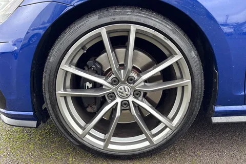 PK19TPZ Volkswagen Golf 2.0 TSI 300 R 5dr 4MOTION DSG Thumbnail #12
