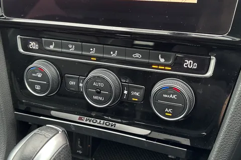 PK19TPZ Volkswagen Golf 2.0 TSI 300 R 5dr 4MOTION DSG Thumbnail #22