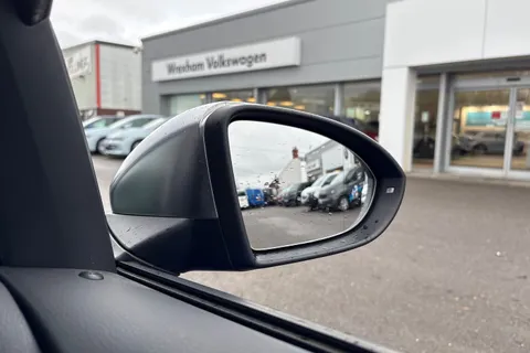 PK19TPZ Volkswagen Golf 2.0 TSI 300 R 5dr 4MOTION DSG Thumbnail #38