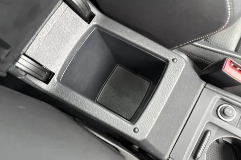 PK19TPZ Volkswagen Golf 2.0 TSI 300 R 5dr 4MOTION DSG Thumbnail #41