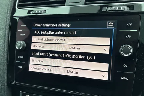 PK19TPZ Volkswagen Golf 2.0 TSI 300 R 5dr 4MOTION DSG Thumbnail #55