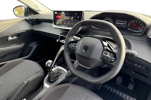  PEUGEOT 208 1.2 PureTech Style Euro 6 (s/s) 5dr Thumbnail #13