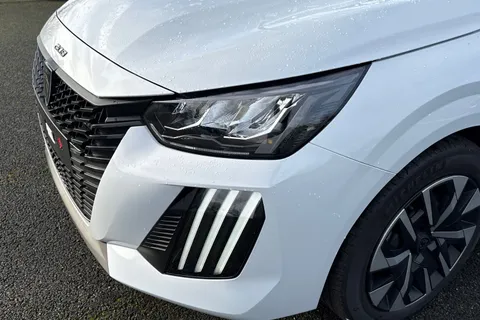 PEUGEOT 208 1.2 PureTech Style Euro 6 (s/s) 5dr Thumbnail #25