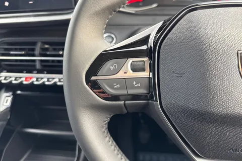  PEUGEOT 208 1.2 PureTech Style Euro 6 (s/s) 5dr Thumbnail #38