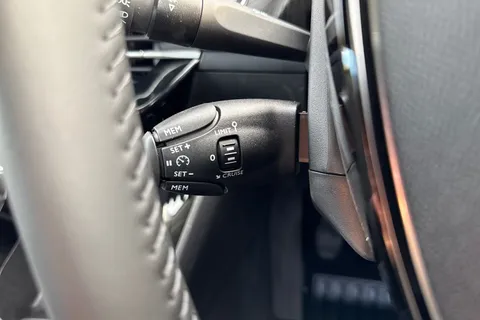  PEUGEOT 208 1.2 PureTech Style Euro 6 (s/s) 5dr Thumbnail #40