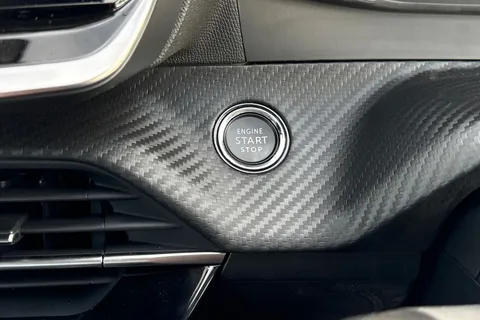  PEUGEOT 208 1.2 PureTech Style Euro 6 (s/s) 5dr Thumbnail #54