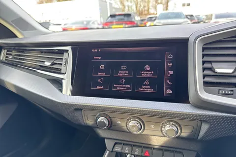 DK19YKT Audi A1 Sport 30 TFSI  116 PS 6-speed Thumbnail #43