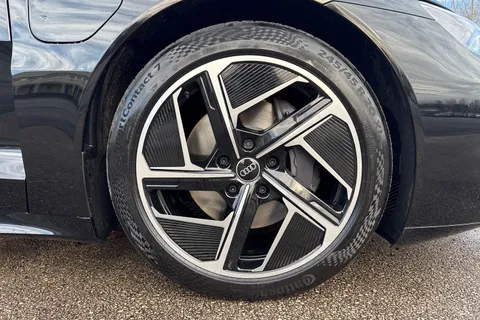  Audi e-tron GT 105kWh Auto quattro 4dr Thumbnail #10