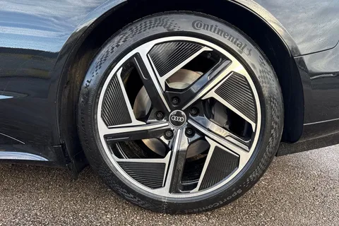  Audi e-tron GT 105kWh Auto quattro 4dr Thumbnail #12