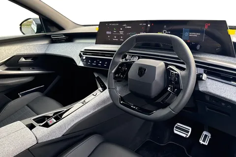  PEUGEOT E-3008 97kWh GT Auto 5dr Long Range Thumbnail #13